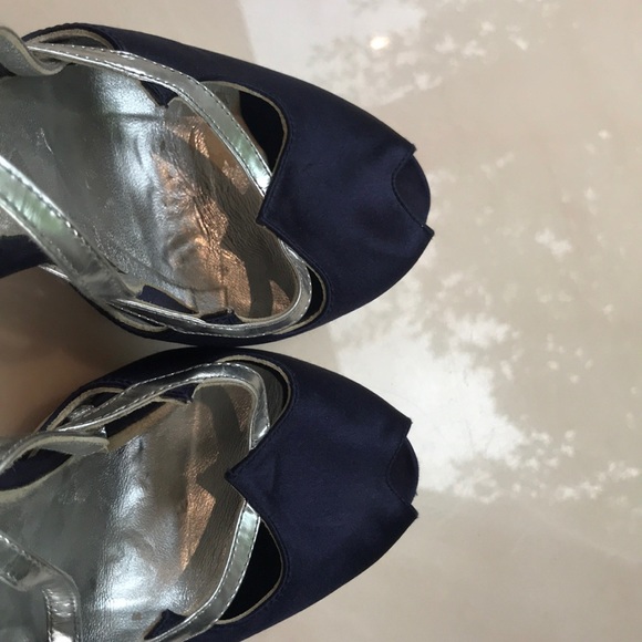 Miu Miu peep toe platform heels - Picture 5 of 5